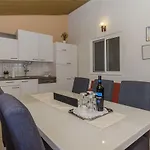 Denis